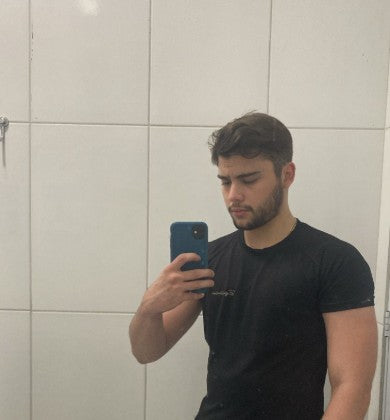 <em><strong>Carlos J.</strong></em>